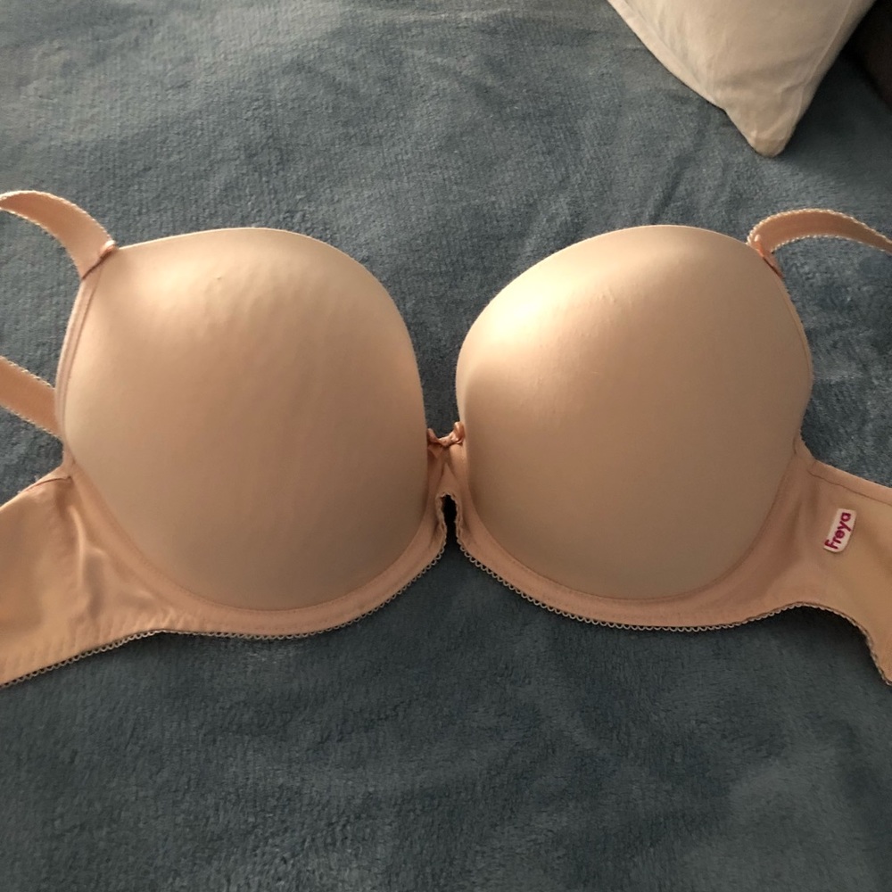 Bra